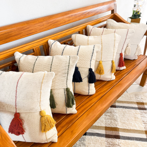 Capa de Almofada com Tassel - 45x45cm